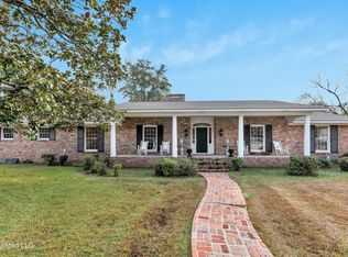 408 E Church St, Quitman, MS 39355