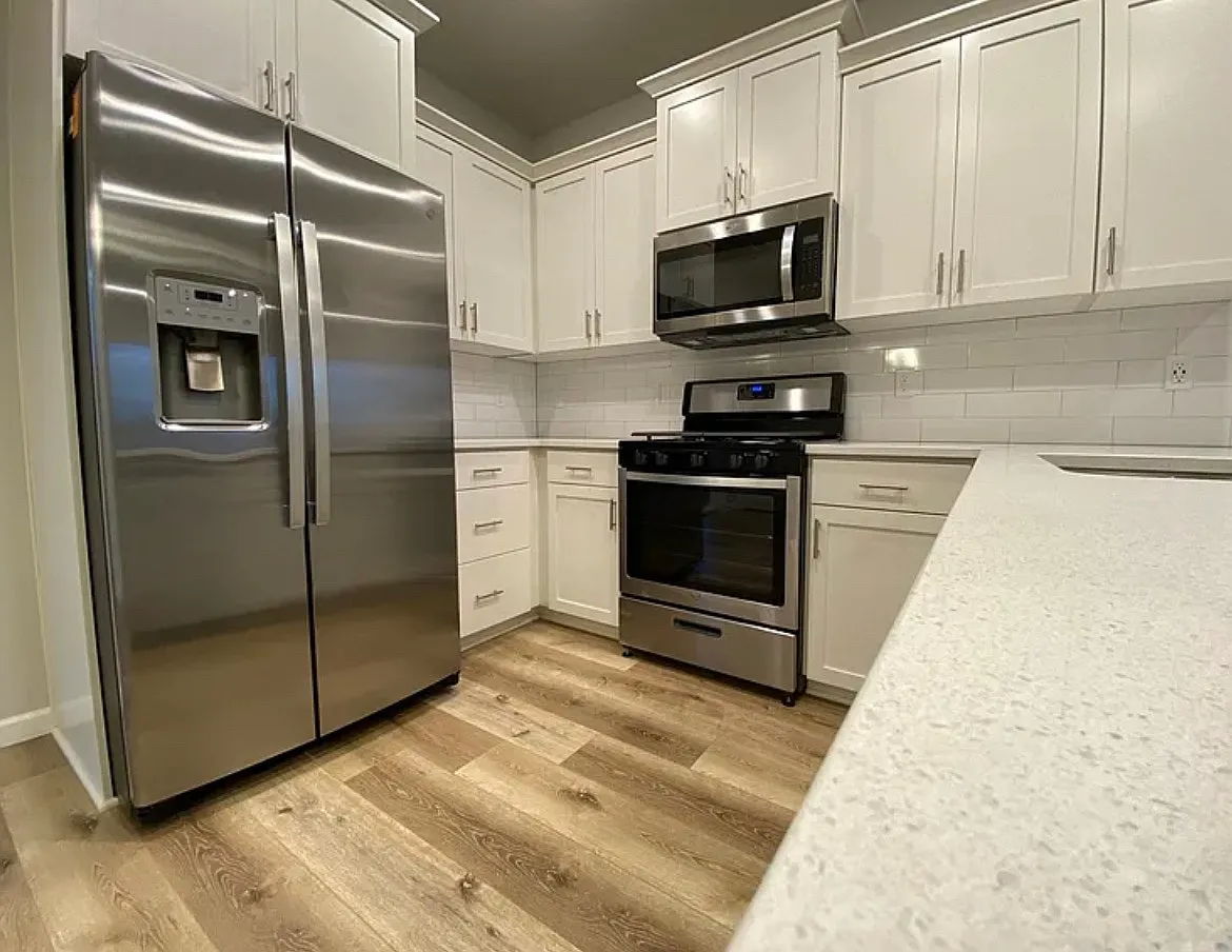 3 bed, 2.5 bath, 1532 sqft, $2,849 — Photo 2