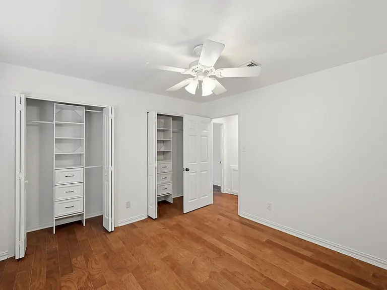 6131 Yarwell Dr — Photo 23