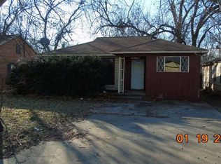 616 N Ash St, Waurika, OK 73573