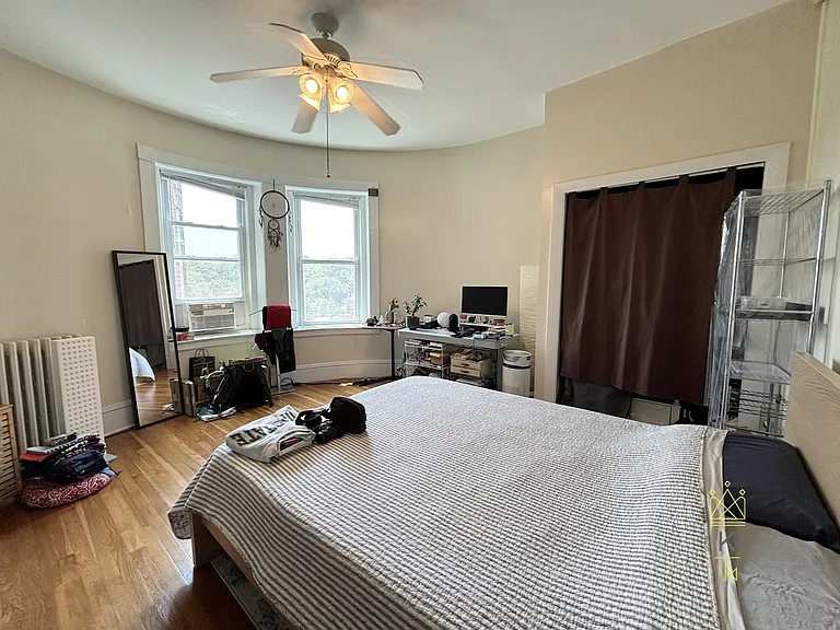 1475 Beacon St #6 — Photo 2