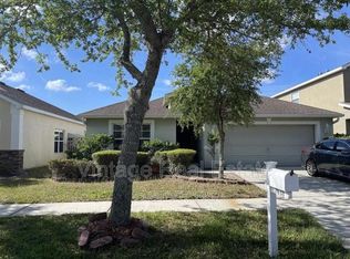 7631 Wood Violet Dr, Gibsonton, FL 33534