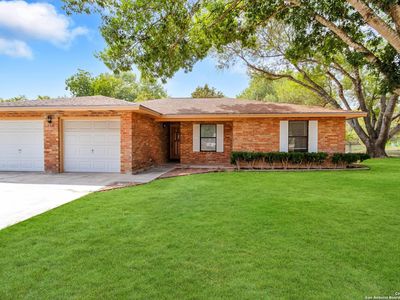 156 HILLSIDE ST, Seguin, TX, 78155