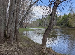 9141 Forest Ln, Lachine, MI 49753