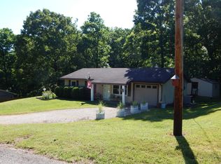 135 Saddletree Rd, Camden, TN 38320