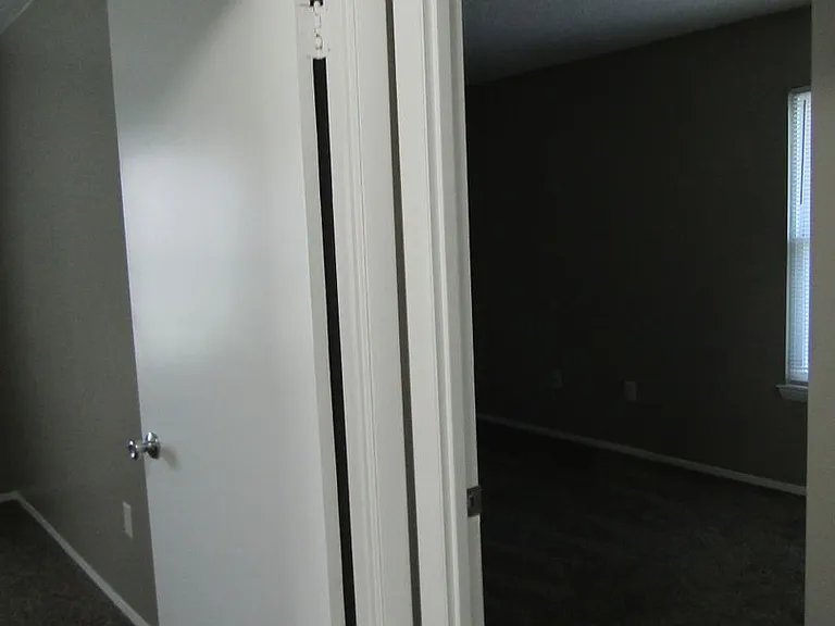 1256 Eaglewood Dr — Photo 19