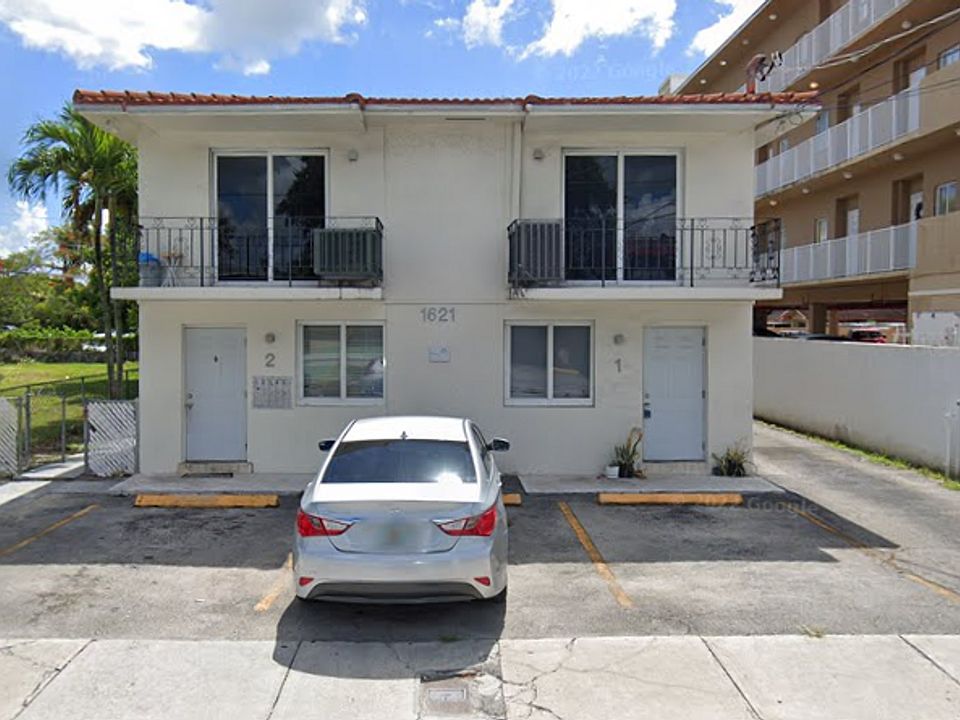 1st image of 1621 NW 16th Ave #1