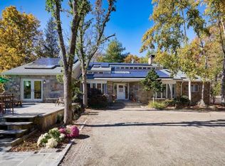 356 Rossway Rd, Pleasant Valley, NY 12569