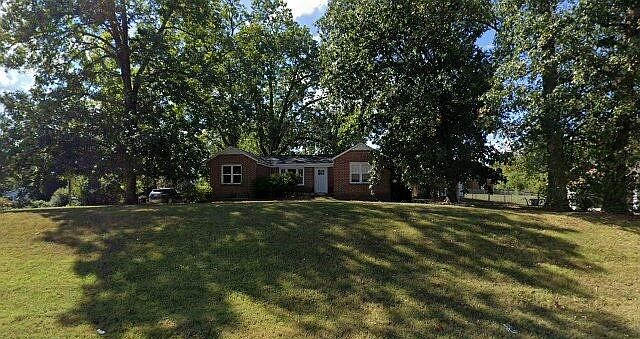 1st image of 656 Fairground St