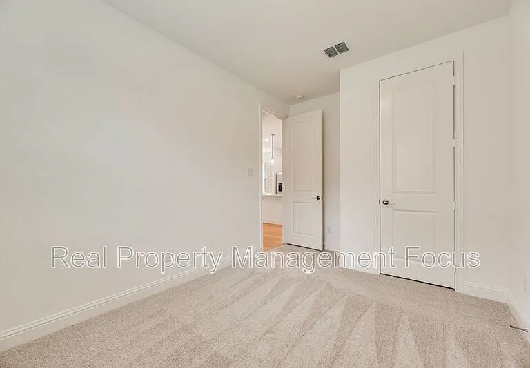 1149 Beautyberry Ln — Photo 20