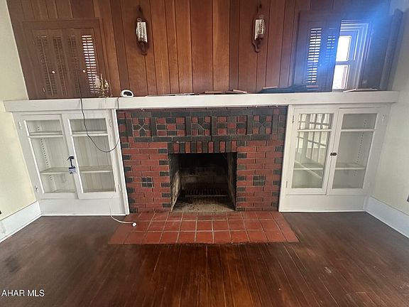 4th image of 1205 Walnut St