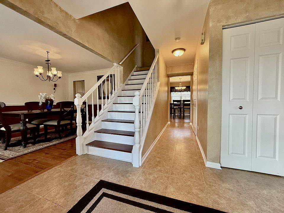 1664 Brighton Dr, Mundelein, IL 60060 | Zillow