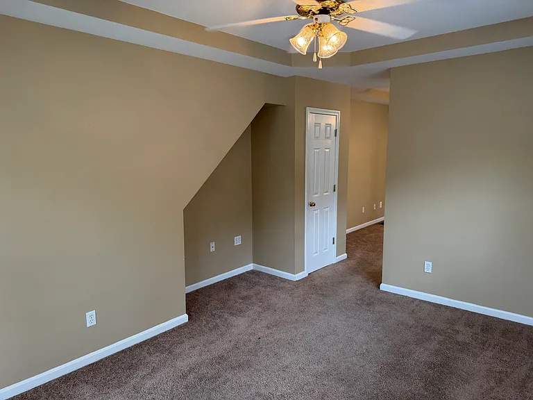 318 W Kenwood Way #1 — Photo 4