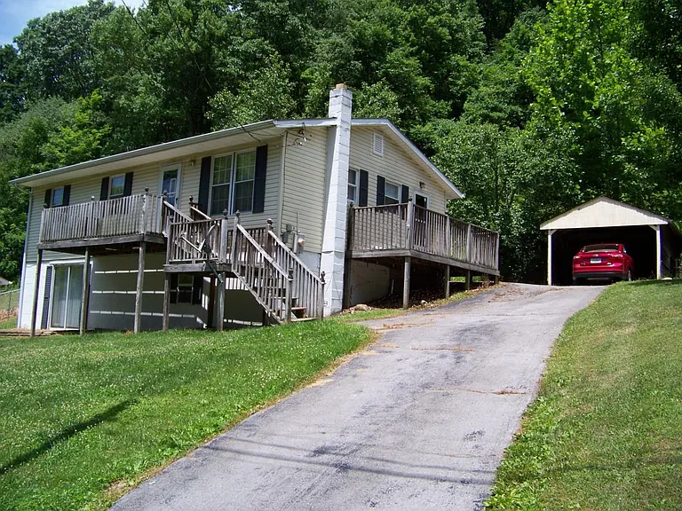 3 Bedroom house for rent in Bluefield
