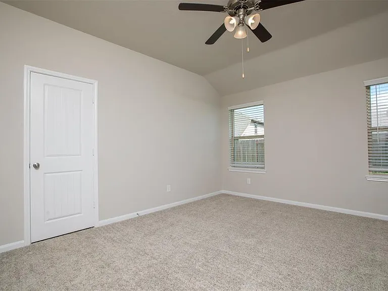 18435 Grayson Bluff Way — Photo 17