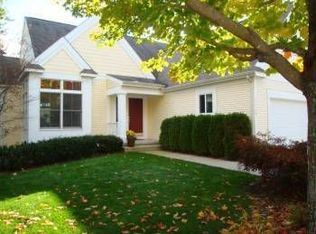 17716 Cobblefield Ln, Spring Lake, MI 49456