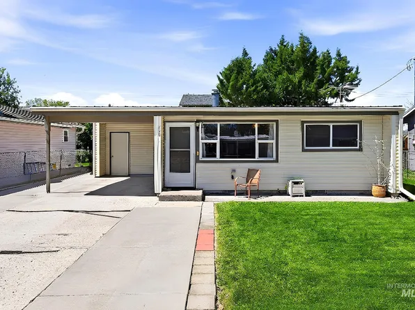 720 S 12 E, Mountain Home, ID 83647
