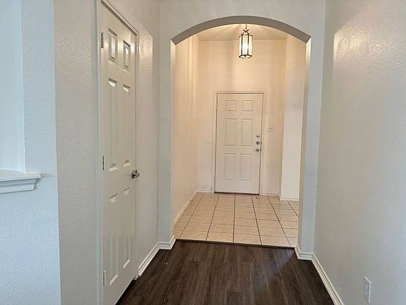 2nd image of 6109 Melanie Dr