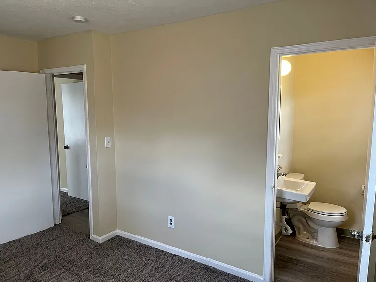 9 W Park Ct — Photo 23