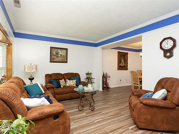 4th image of 5036 Callan Dr