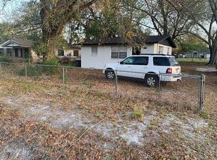 7054 Matthew St, Jacksonville, FL 32210