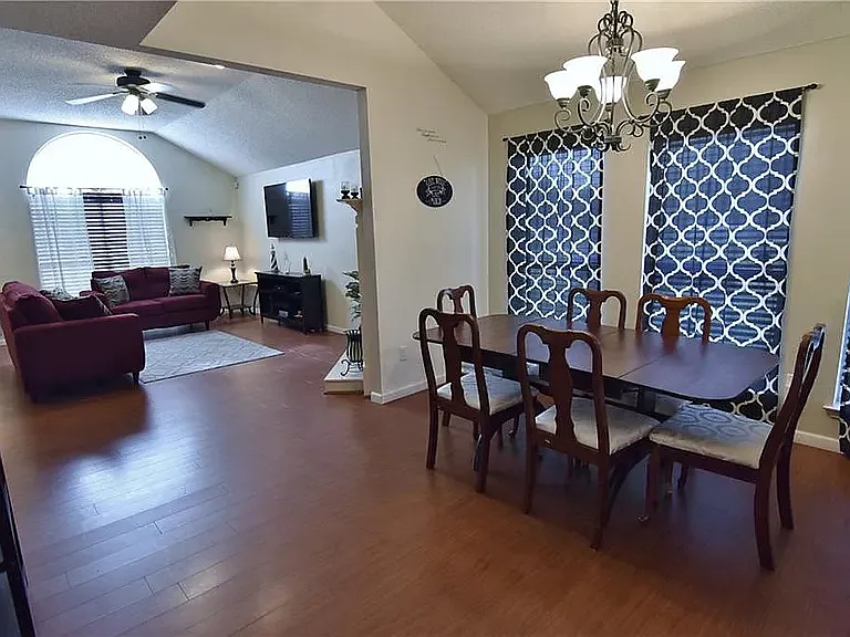 6323 Brookbriar Ct — Photo 18