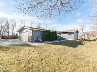 804 2nd St SW, Underwood, ND 58576