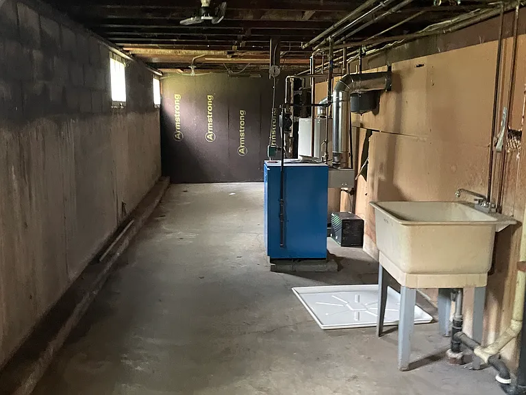 23 Lansing Ave #2 — Photo 16