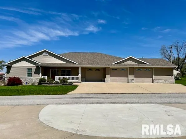 600 McKinley Ave, Lowden, IA 52255