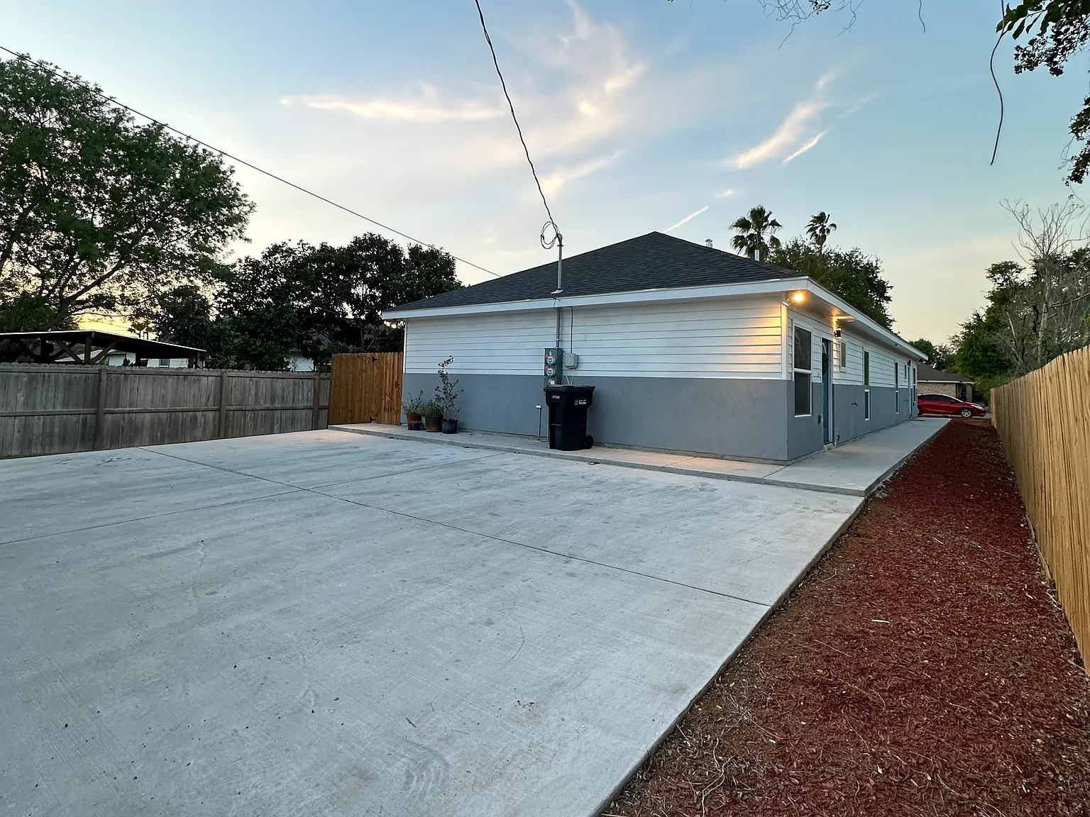 2 bed, 1065 sqft, $1,250 — Photo 3