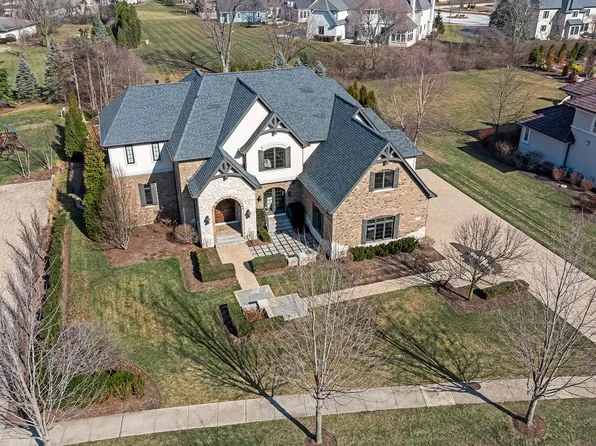 11910 Crosscreek Ct, Burr Ridge, IL 60527