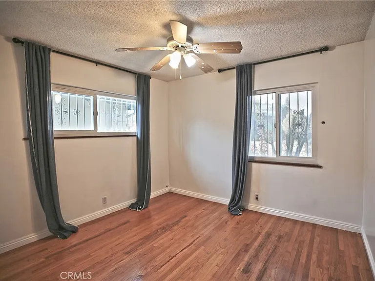 4851 Willmonte Ave — Photo 11