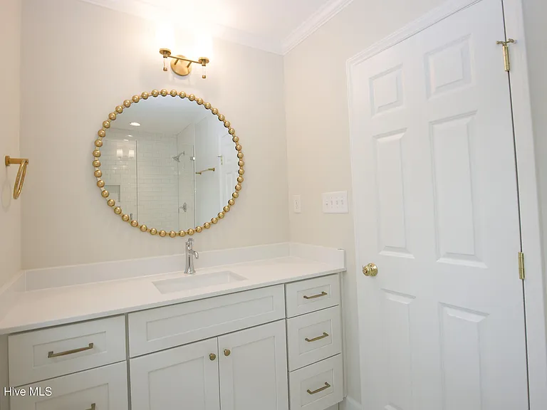 131 Racquet Ln — Photo 36