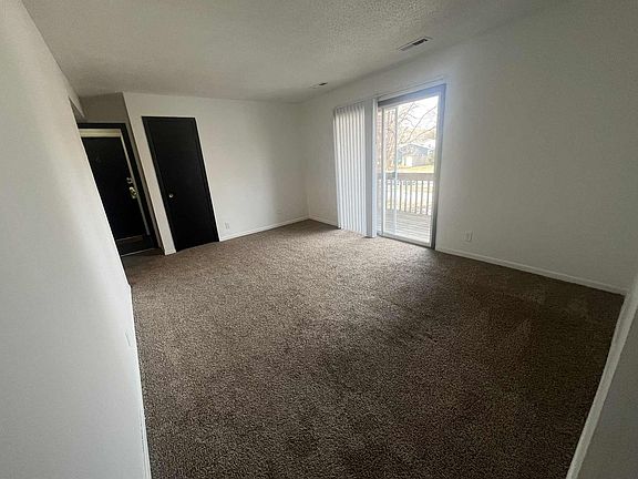 5th image of 1210 SE Belmont Dr APT 5