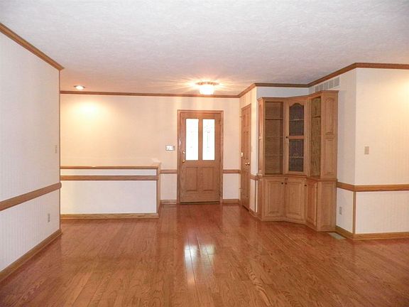 3rd image of 4017 Mission Dr