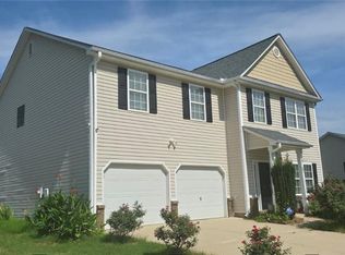 37 Lanier Ct, Hiram, GA 30141