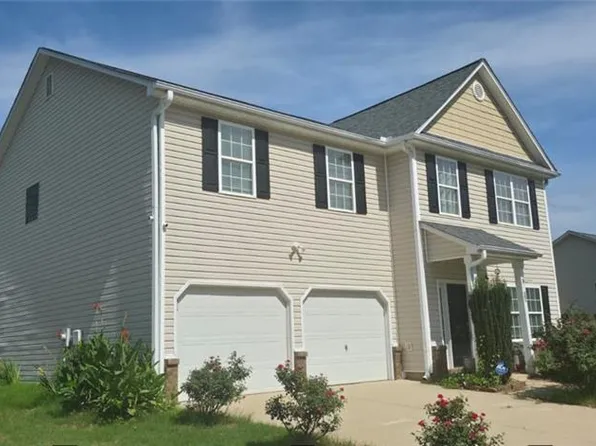 37 Lanier Ct, Hiram, GA 30141