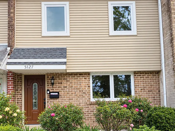 5127 Inlet Dr, Bensalem, PA 19020