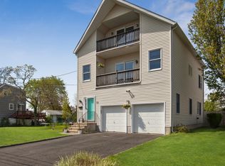 13 Yost St, Norwalk, CT 06854