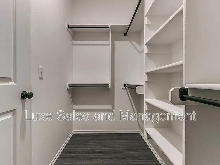 8012 NW 110th Dr — Photo 12