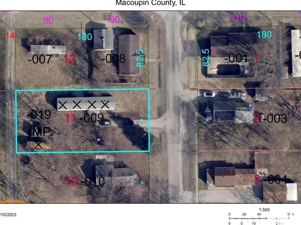 309 S Sherman St, Girard, IL 62640
