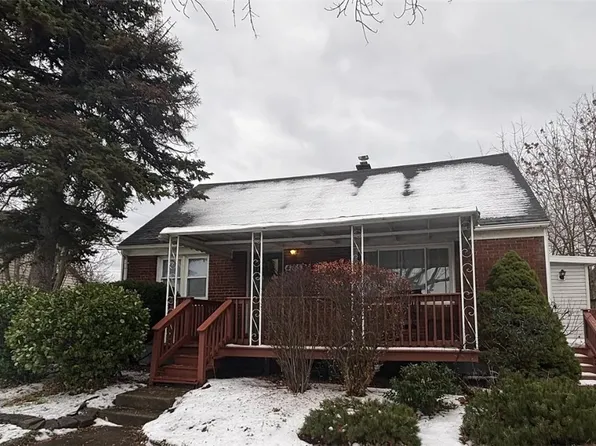 4765 N Bailey Ave, Buffalo, NY 14226