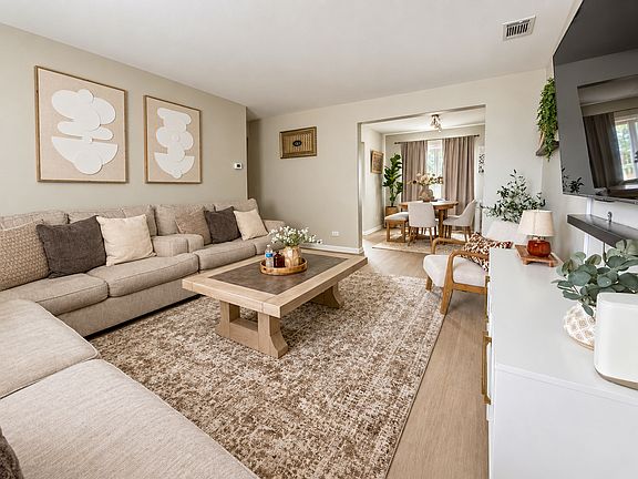 3rd image of 6743 W Irving Park Rd APT 202