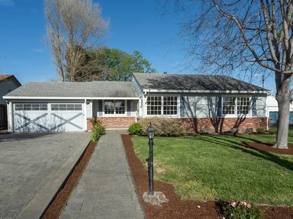 13122 Neptune Dr, San Leandro, CA 94577