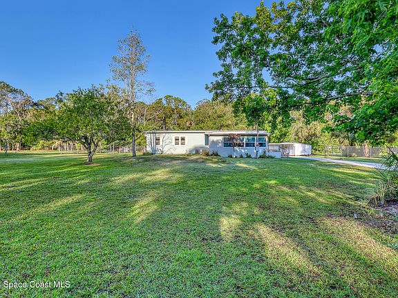 5th image of 2540 Tuscany Dr