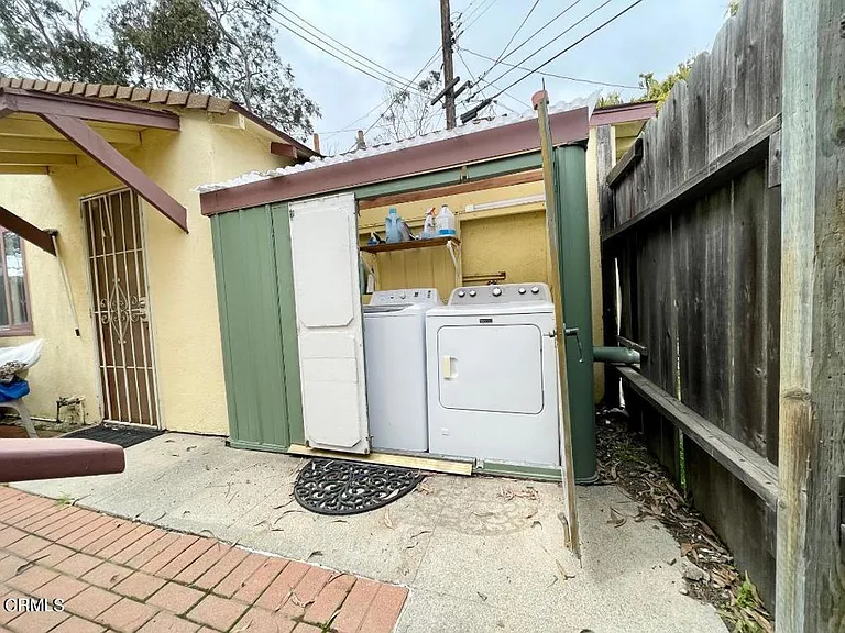 240 N Surfside Dr — Photo 13
