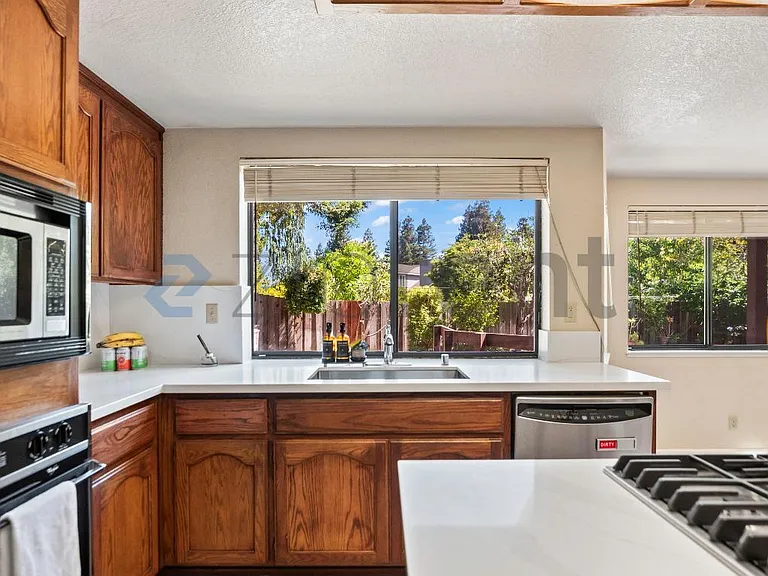 699 Patriot Pl — Photo 20