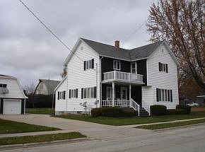 1st image of 941 N Water St