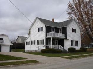 941 N Water St, Lomira, WI 53048