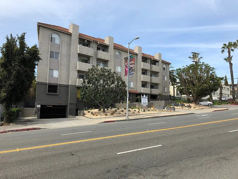 10520 National Pl — Photo 3